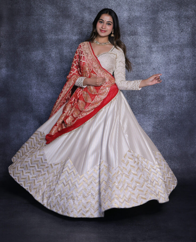 Ivory & Red Designer Chaniya Choli Set – Regal Contrast Edition