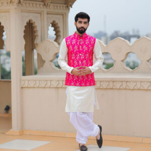 Off-White Kurta Set with Pink Coti
