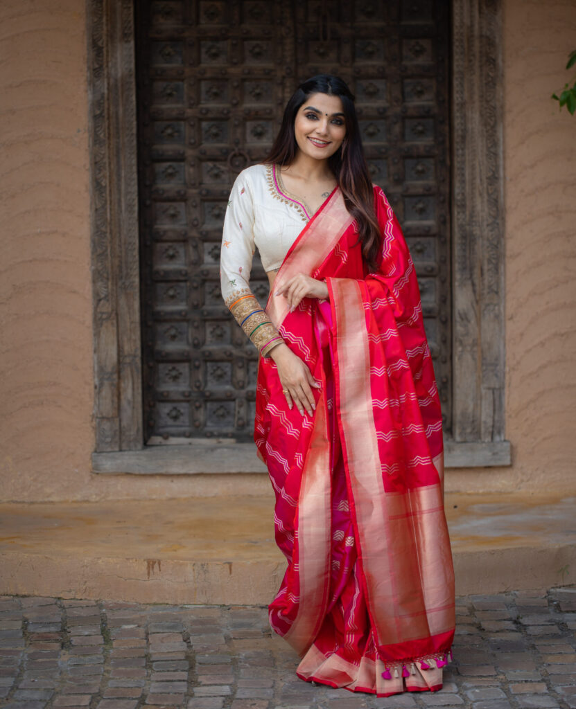 Pure Banarasi Silk Saree – Crimson Red