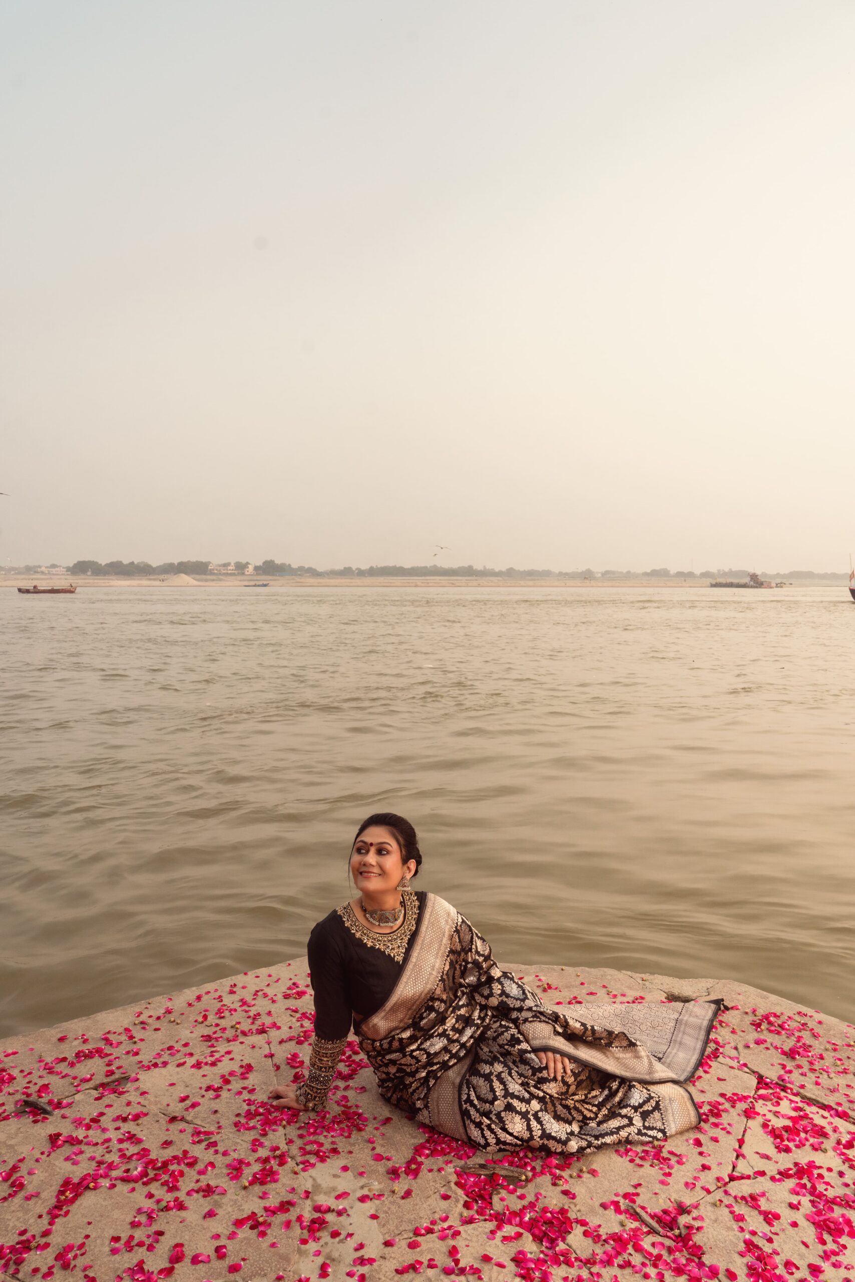 BLACK & ANTIQUE GOLD BANARASI KATAN SILK SAREE